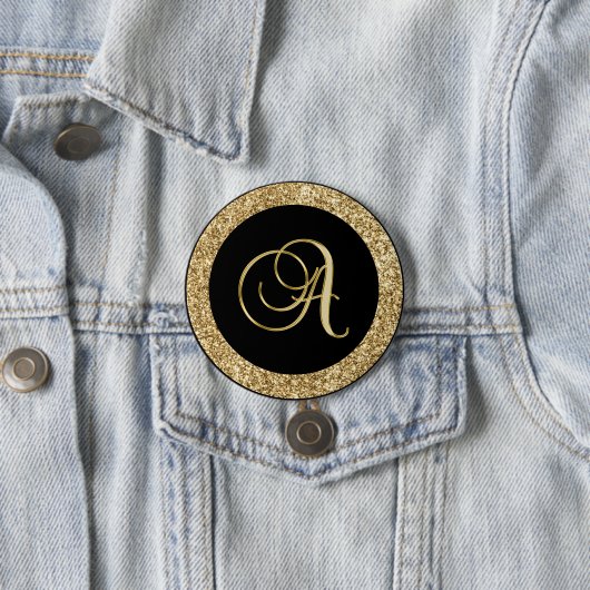 Monogram, een elegant gouden schrift ronde button 7,6 cm (In situ)