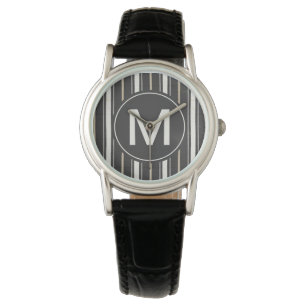 Monogram   Eenvoudige signaleringen Stap 2 Horloge