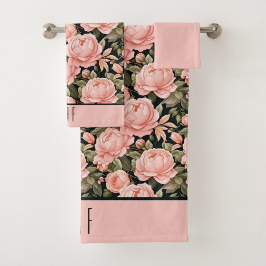 Monogram Eerste Letters Perzik Roze Bloemige Bruil Bad Handdoek (Insitu)