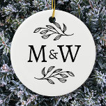 Monogram Elegant Botanisch Keramisch Ornament<br><div class="desc">Voeg een vleugje klasse toe aan uw decor met dit unieke gepersonaliseerde paar monogram initiaal botanische bladeren ontwerp. Modern,  minimalistisch en eenvoudig serif lettertype voor een verfijnde look. Originele versie door Nic Squirrell.</div>