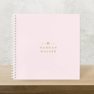Monogram Elegant Minimaal Blush Roze en Goud Notitieboek