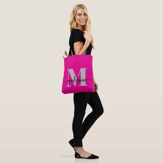 Monogram Elegant Roze Zwart Tote Bag (Op model)