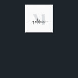 Monogram Elegant Wit Zwart Persoonlijk Canvas Afdruk<br><div class="desc">Een elegant monogram met uw persoonlijke naam. de achtergrond is wit met jouw naam in een modern zwart lettertype. Je initiaal is in een zacht grijs kleurtje.</div>