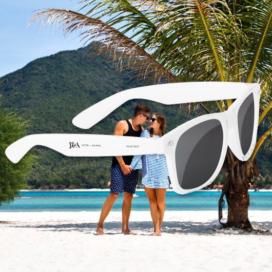 monogram elegante chocoladebruideje zonnebrillen