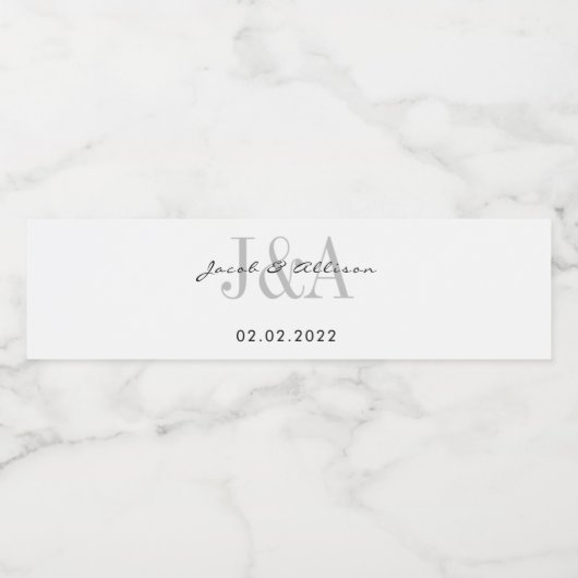 monogram elegante moderne bruiloftsgunst waterfles etiket (Enkel label)