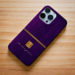 Monogram elegante paarse gouden luxe iPhone 15 pro max hoesje<br><div class="desc">Classy exclusieve uitziende kantoor of persoonlijke monogrammed telefoonhoes met een faux gold koperen metallic vierkant met uw monogram naam initialen en een sprankelende streep over een stijlvolle paarse indigo faux lederen achtergrond. Geschikt voor kleine bedrijven, zakelijke of onafhankelijke zakelijke professionals, personal branding of stylisten specialisten, make-up kunstenaars of schoonheidssalons, boetiek...</div>