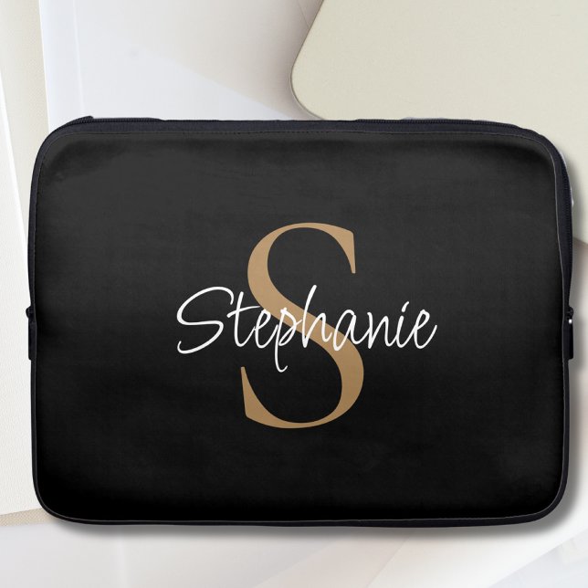 Monogram Elegante Script Naam Zwart Goud Laptop Sleeve (Creator heeft geüpload)