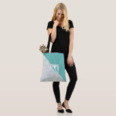 Monogram en bloemen tote bag (Op model)