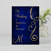 Monogram en draai op Blue Wedding Gold Folie Uitnodiging (Staand Voorkant)