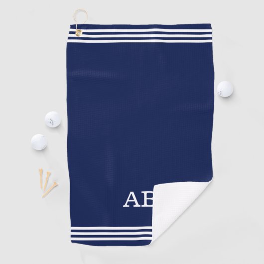 Monogram en drie strips op Navy Blue Golf Towel Golfhanddoek (Insitu)