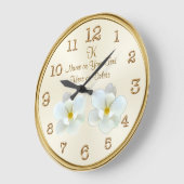 Monogram en gepersonaliseerde Magnolia Clock Grote Klok (Hoek)