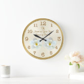 Monogram en gepersonaliseerde Magnolia Clock Grote Klok (Huis)