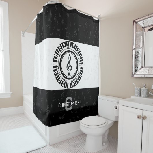 Monogram en naam treble sleutel in piano sleutels douchegordijn (In situ)