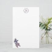 Monogram en Paarse Lila spuit met lintboei Briefpapier (Staand voorkant)