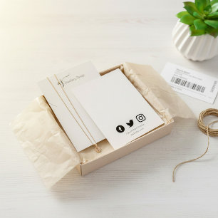 Monogram en sociale-mediakaart visitekaartje