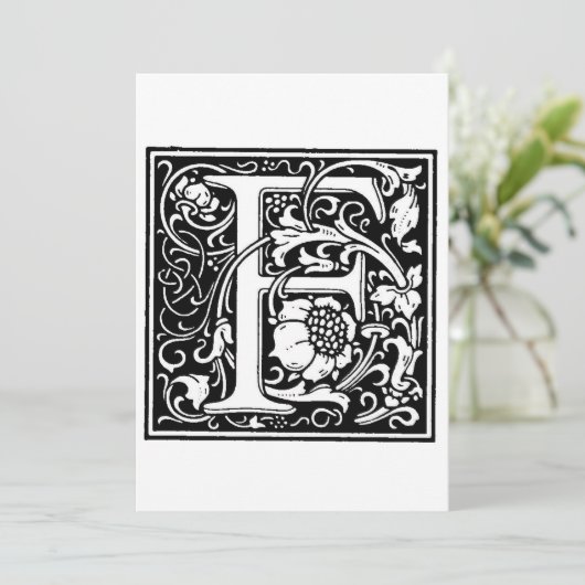 Monogram F Initiaal zwarte en witte uitnodiging (Staand voorkant)