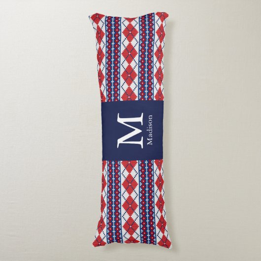 Monogram Fair Isle Red en Blue Argyle Lichaamskussen (Voorkant Verticaal)