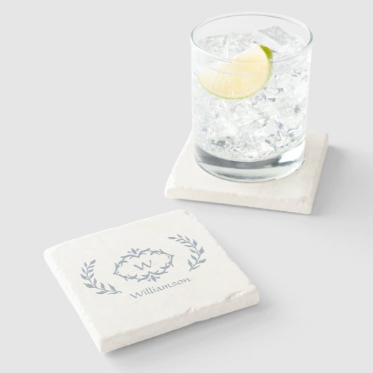 Monogram Familienaam Laurel Krans Dusty Blue Stenen Onderzetter (Zijkant)