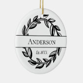 Monogram Familienaam Leaf Wreater Kerstmis Keramisch Ornament (Rechts)