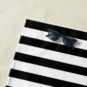 Monogram Familienaam Zwart Witte Cabana Stripe Strandlaken (In situ)