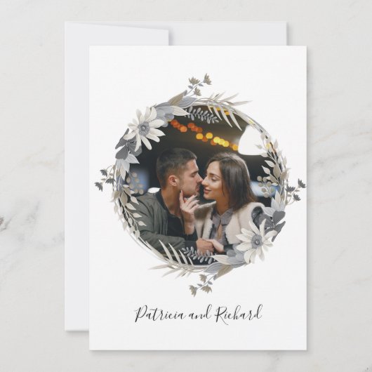 Monogram Floral Calligrafie Foto bruiloft Kaart (Achterkant)