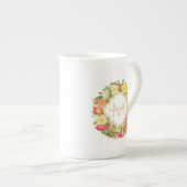 Monogram  Floral WreatChina Mok (Voorkant rechts)