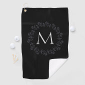 Monogram Floral Wreath Golfhanddoek (Insitu)