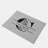 Monogram Flourish Letter C met naam Deurmat (Schuin)