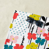 Monogram Flowers Elegant Stylish Beach Towel Strandlaken (In situ)