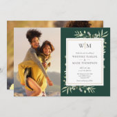 Monogram Foliage Emerald Green Photo Wedding Kaart (Voorkant / Achterkant)