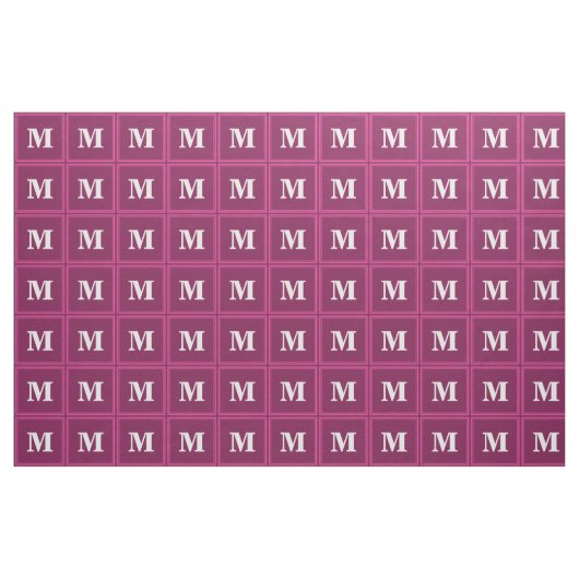 Monogram fuchsia stof (Fat Quarter)