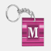 Monogram fuchsia strepen sleutelhanger (Voorkant Links)