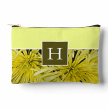 Monogram gele chrysant bloem