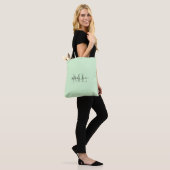 Monogram | Gepersonaliseerd ontwerp voor zwart-wit Tote Bag (Op model)