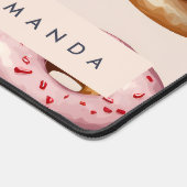 Monogram gepersonaliseerd roze donutpatroon bureaumat (Hoek)