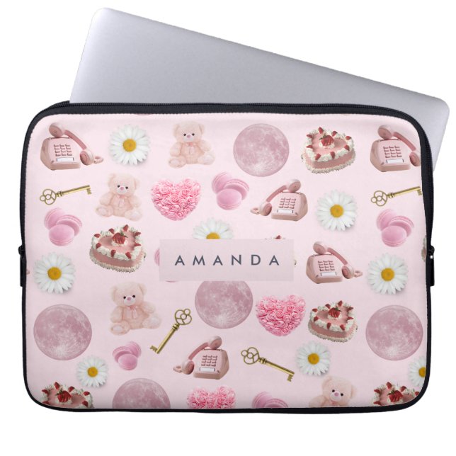 Monogram Gepersonaliseerde Coquette Roze Maan Vrou Laptop Sleeve (Voorkant)