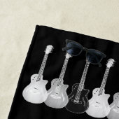 Monogram gitaarpatroon zwart-wit strandlaken (In situ)