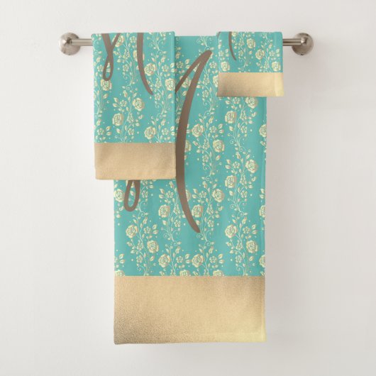 Monogram Gold Floral op Blauwgroen Groen Bad Handdoek (Insitu)