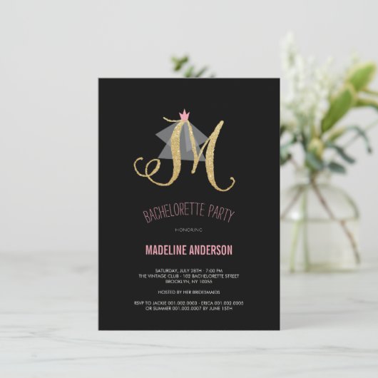 Monogram Gold Glitter Bachelorette Party Invite Kaart (Staand voorkant)