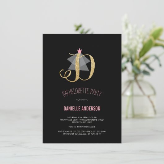 Monogram Gold Glitter Bachelorette Party Invite Kaart (Staand voorkant)