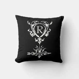 Monogram Gothic Heart en Arrow Motif Kussen