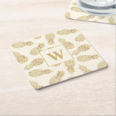 Monogram goudanananassen op eiwit kartonnen onderzetters (Schuin)