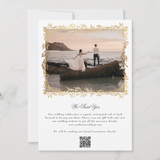 Monogram Gouden Botanische krans Foto Lijst Bruilo Save The Date (Achterkant)