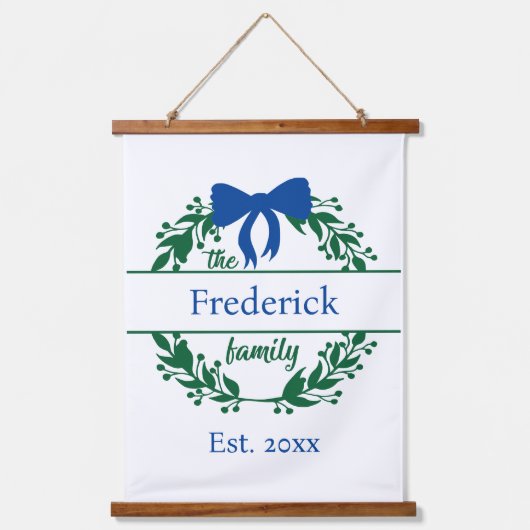 Monogram Green WreatFamilienaam Wedding Gift Hangend Wandkleed (Voorkant)