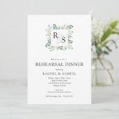 Monogram Greenery Wedding Rehearsal Dinner Kaart (Staand voorkant)