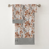 Monogram grijs bruin beige blad botanisch bad handdoek (Insitu)