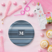 Monogram grijsblauwe strepen papieren bordje (Feest)