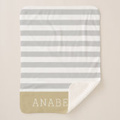 Monogram grijze en goudstrepen | bewerkbare kleure sherpa deken (Voorkant)