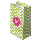 Monogram groen en warm roze Zigzag Patroon Klein Cadeauzakje (Voorkant Gekanteld)