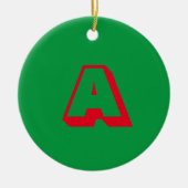 Monogram groene rode, aangepaste initiaal Kerstmis Keramisch Ornament (Voorkant)